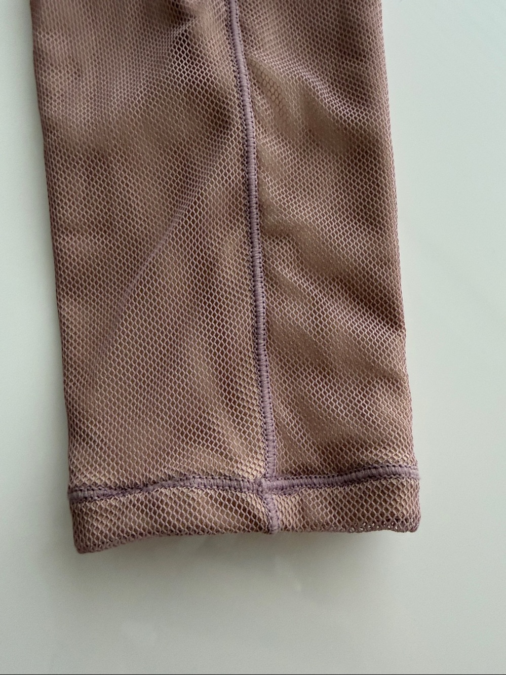 ALO Yoga Rare Mesh Long Sleeve Fitted Crop Top - Picture 6 of 10